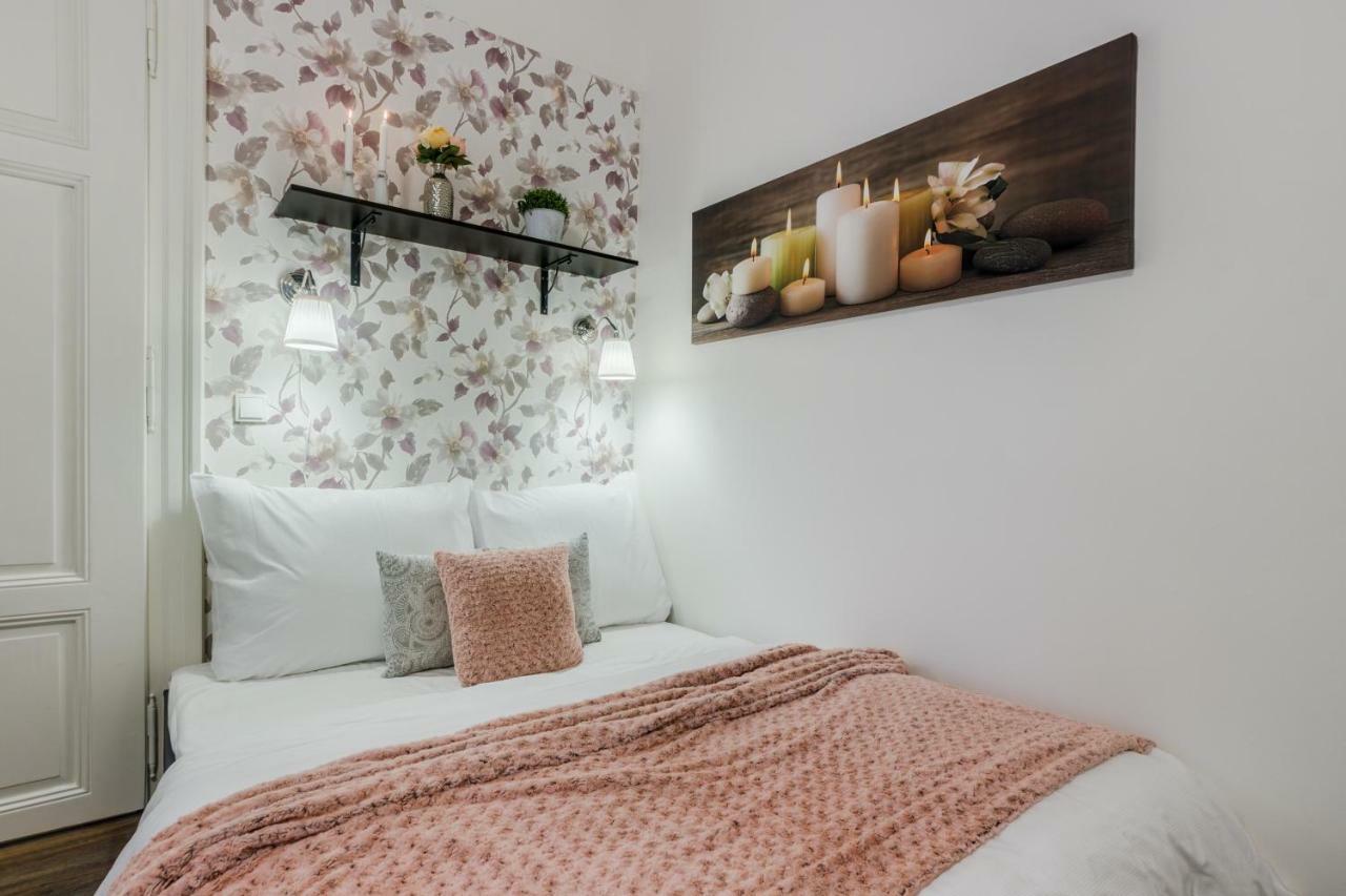 Prague Apt Near Charles Bridge By Michal&Friends Exterior photo