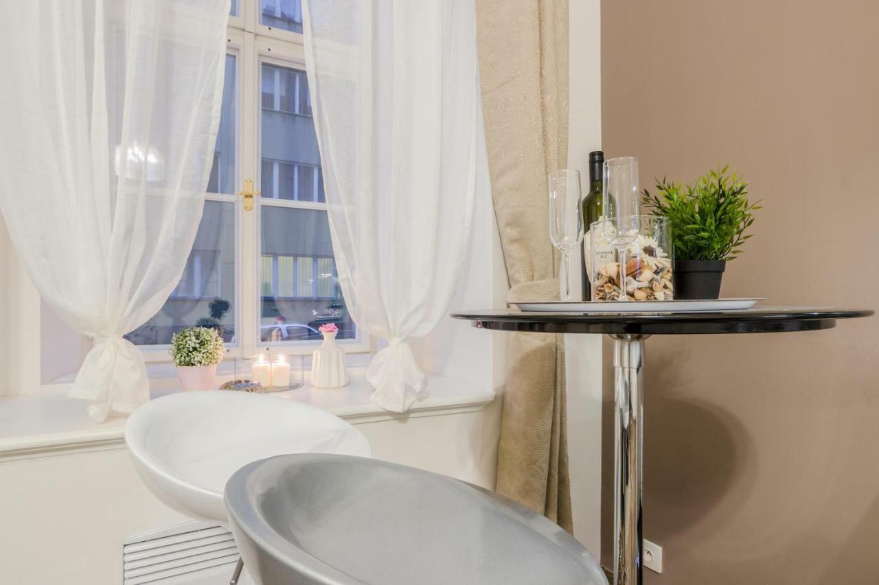 Prague Apt Near Charles Bridge By Michal&Friends Exterior photo